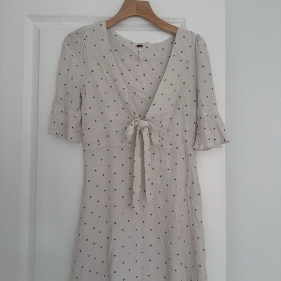 Free People women’s All Yours Polka Dot Mini front tie summer Dress size 6 - Picture 2 of 5